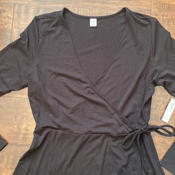 Old Navy Black Midi Wrap Dress - Picture 2 of 7